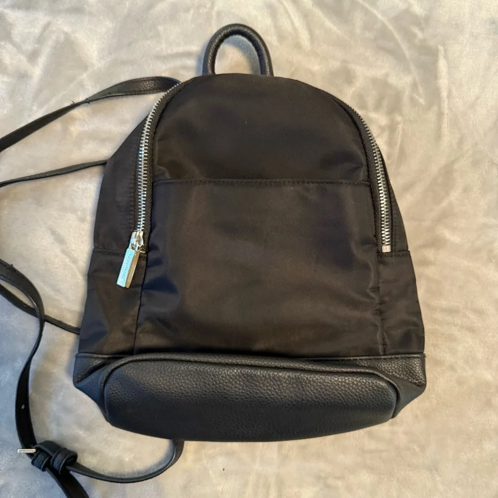 Kenneth Cole Reaction‎ Women's Black Backpack